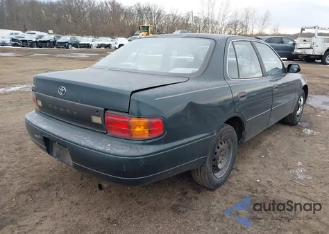 1992 Toyota Camry Dlx z USA, uszkodzony, nr VIN 4T1SK11E3NU040698
